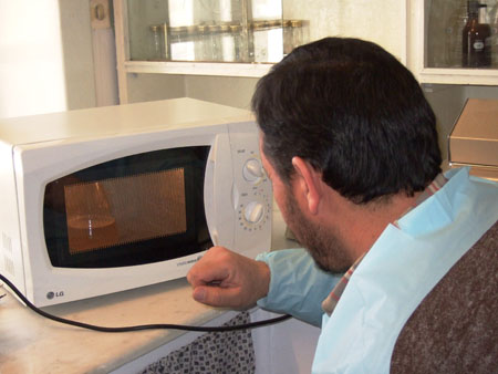 Confrontation au microonde, la perplexité!